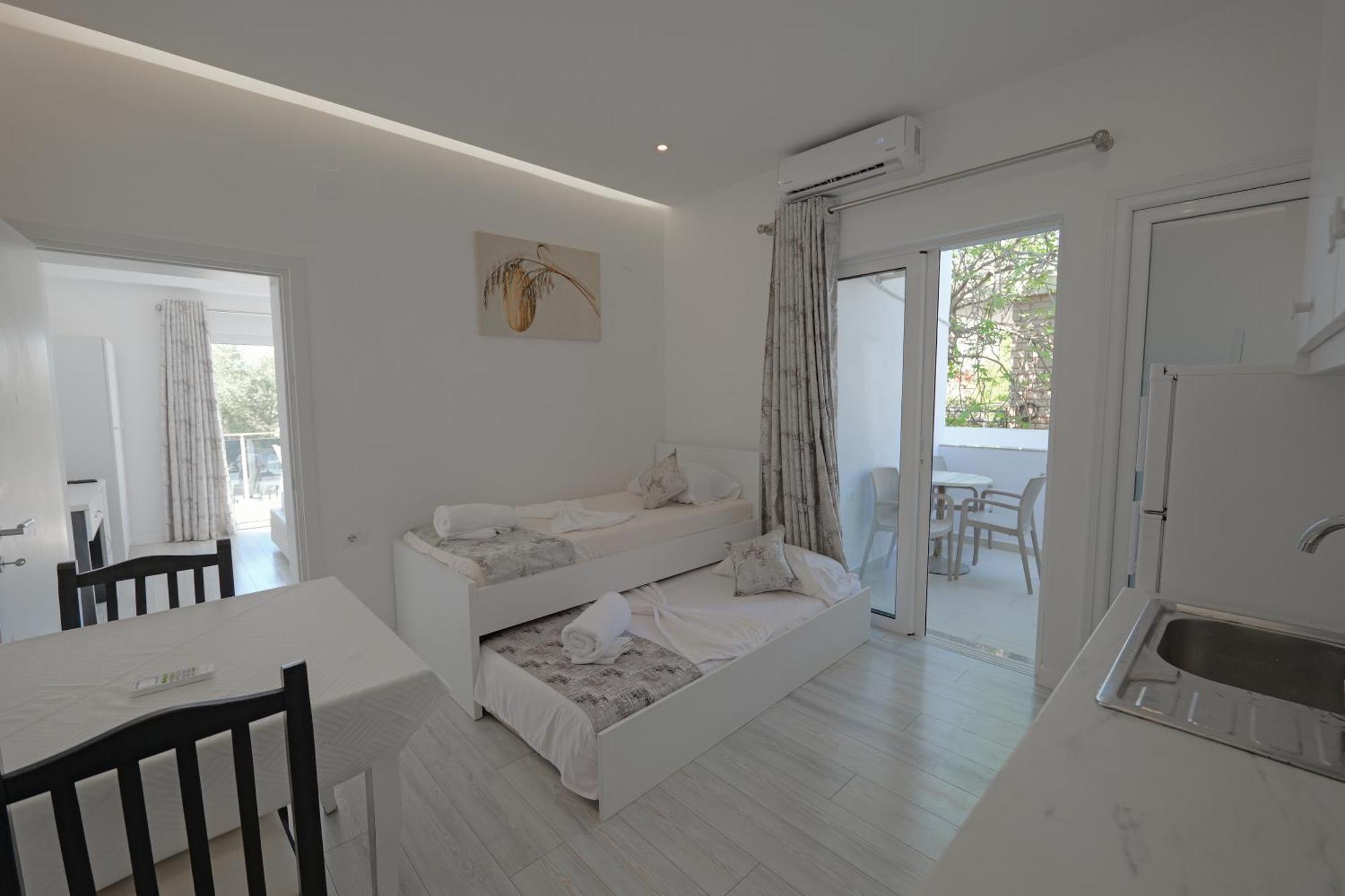 Vila Irdi Ksamil Exterior photo